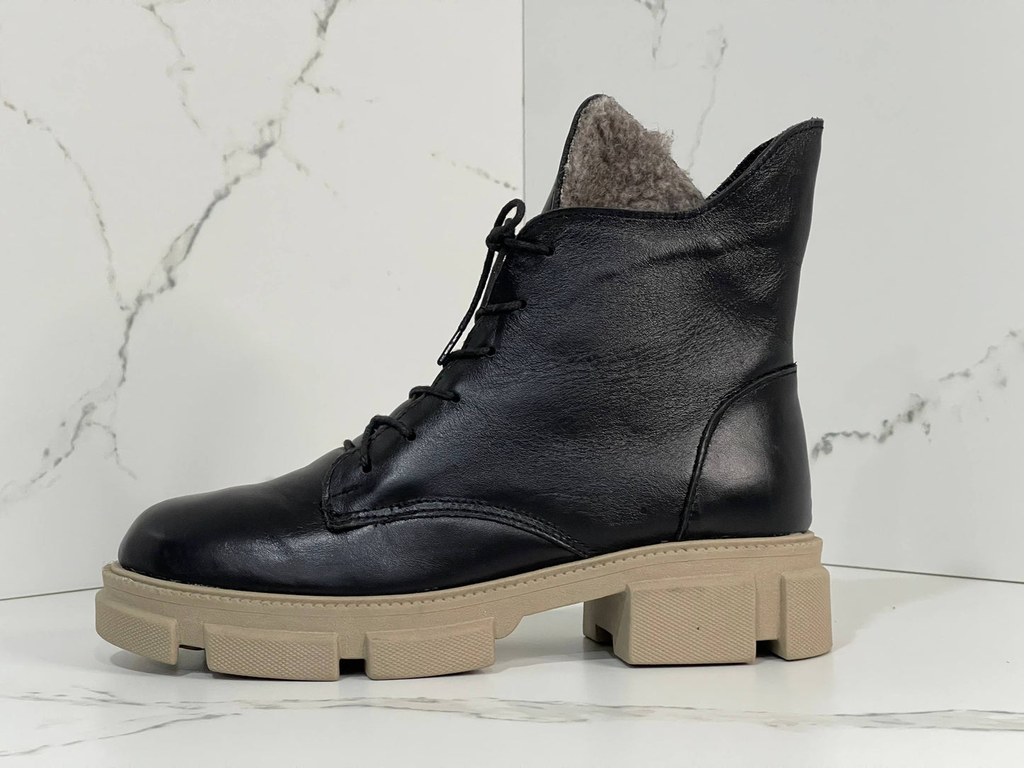 Bocanci Piele Neagră cu Blană Călduroasă